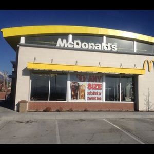 Meet your Posher, Elliot